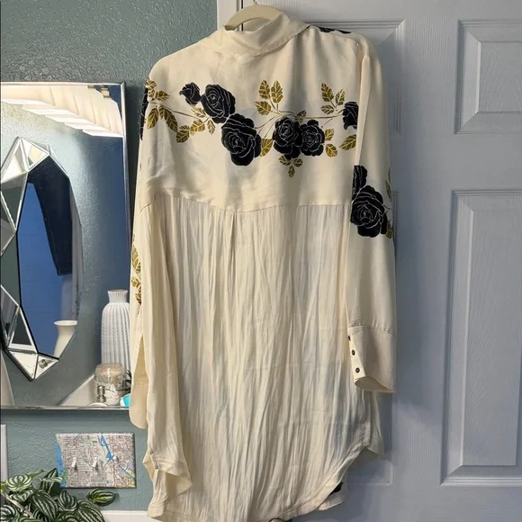 Free People Cream Button-Up Shirt with Black and Gold Rose Print - Picture 4 of 4